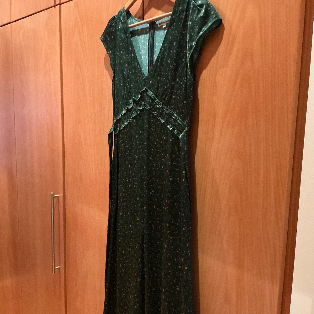 Reformation Kaye 100% silk dress in green floral Coriander